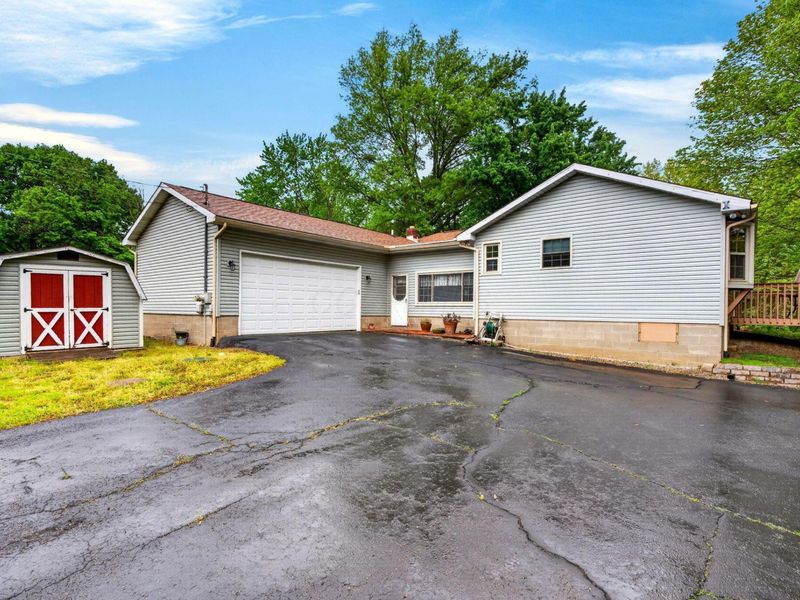 5795 Coonpath Road NW, Carroll, OH 43112 Photo 4