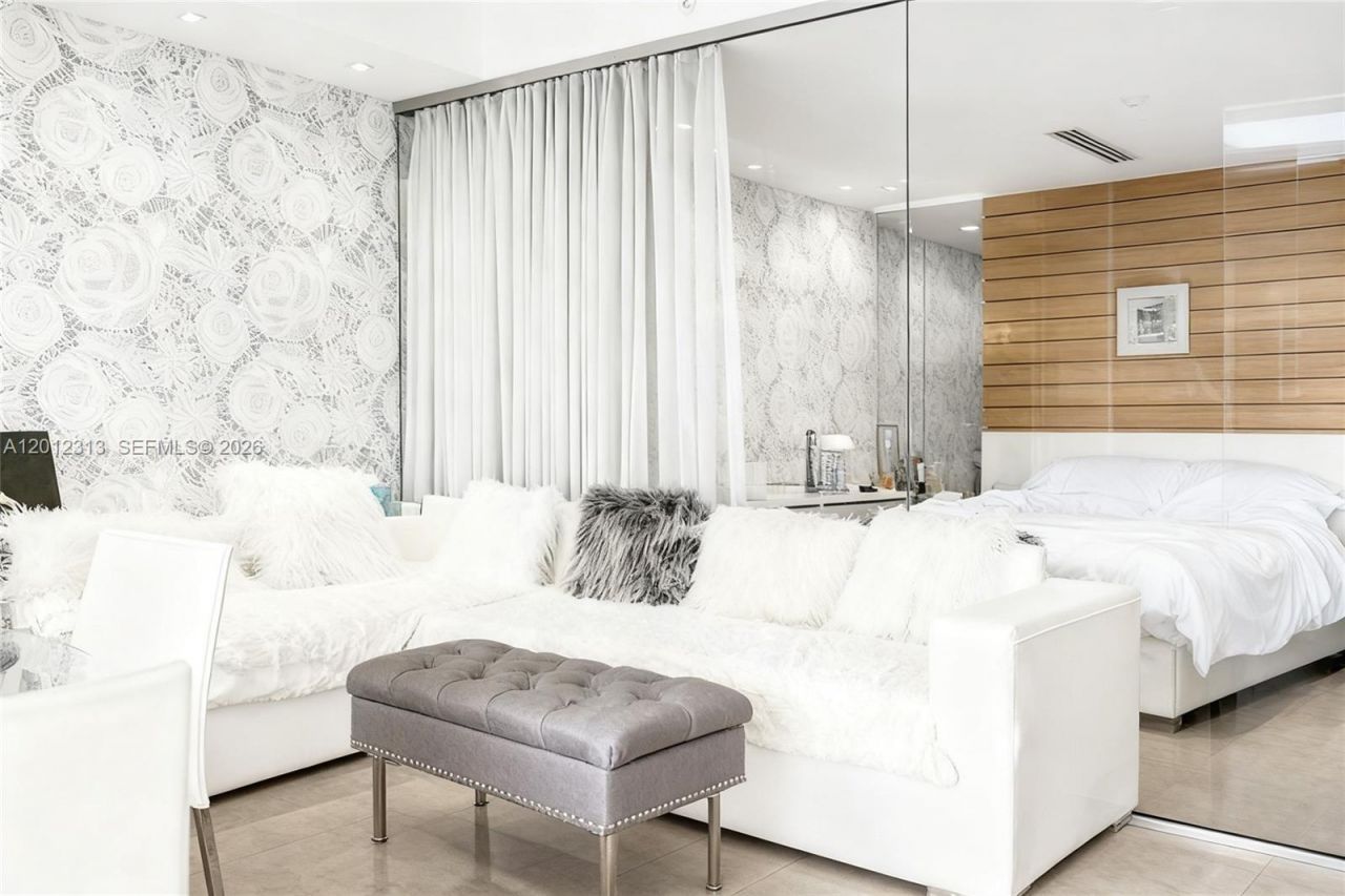1200 West Ave, Unit 328, Miami Beach, FL 33139 Photo