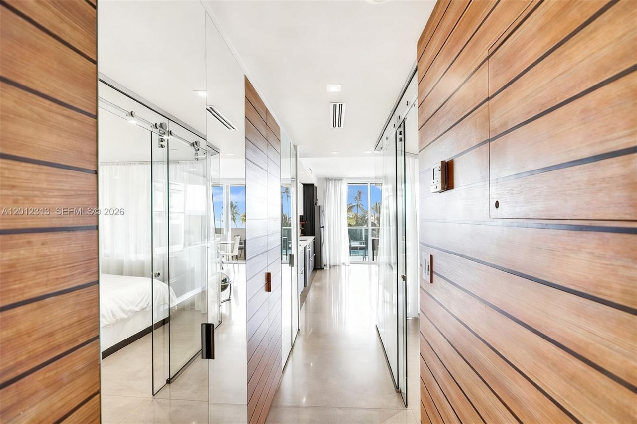 1200 West Ave, Unit 328, Miami Beach, FL 33139 Photo
