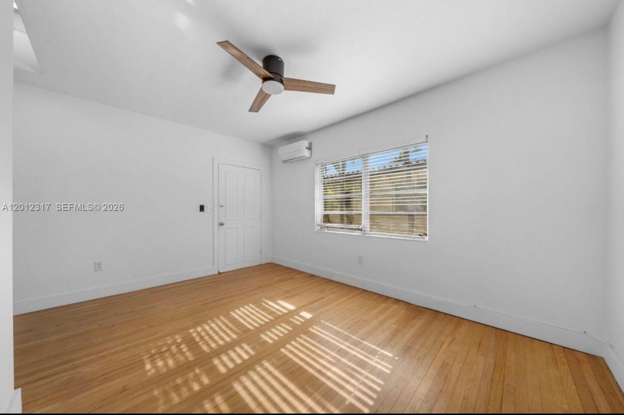 1612 Michigan Ave , Unit 11, Miami Beach, FL 33139 Photo