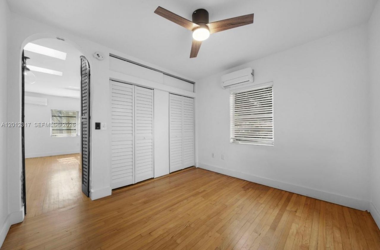 1612 Michigan Ave , Unit 11, Miami Beach, FL 33139 Photo