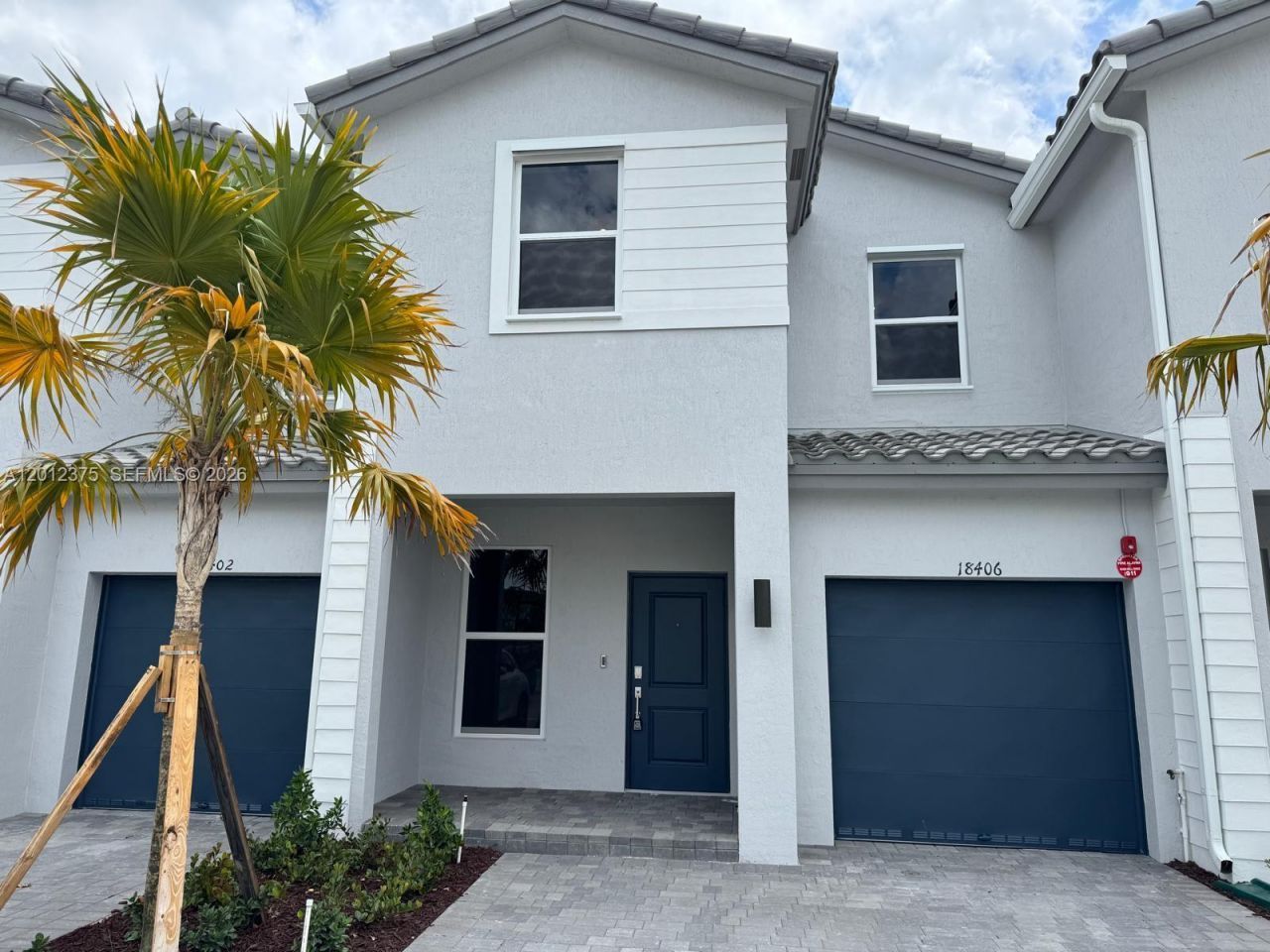 18406 SW 2nd St, Pembroke Pines, FL 33029 Main Photo