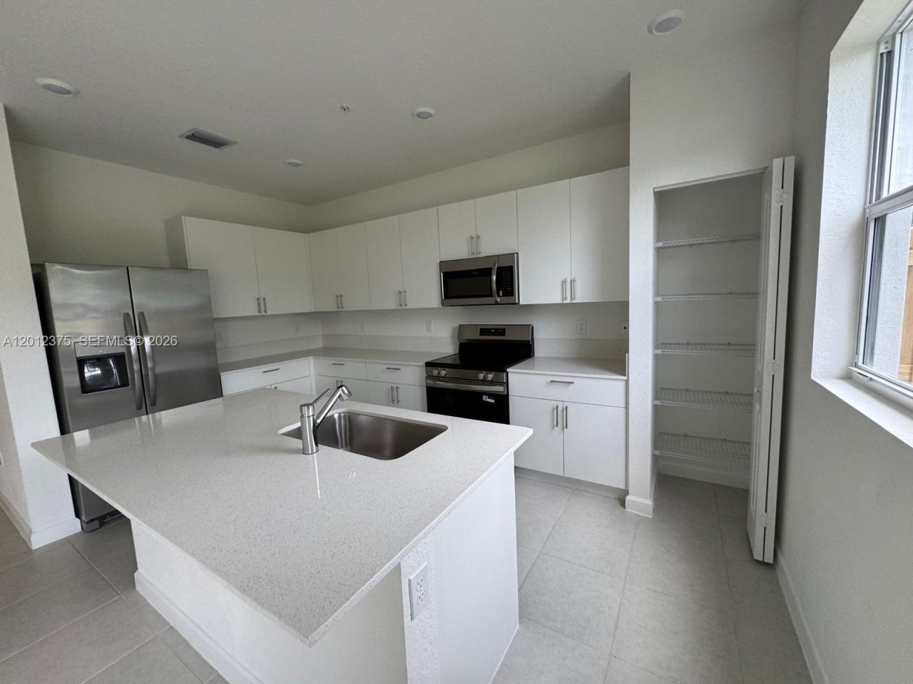 18406 SW 2nd St, Pembroke Pines, FL 33029 Photo