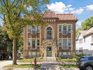 3252 Fremont Avenue S, Unit 201, Minneapolis, MN 55408