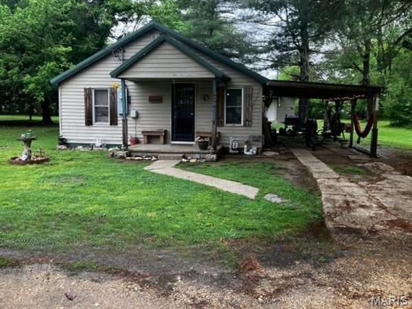 203 N Nelson Avenue , Dexter, MO 63841