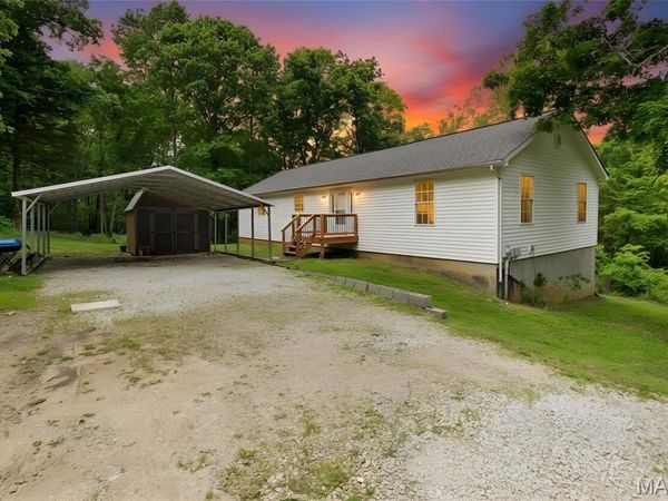 3416 Hodge Road , De Soto, MO 63020