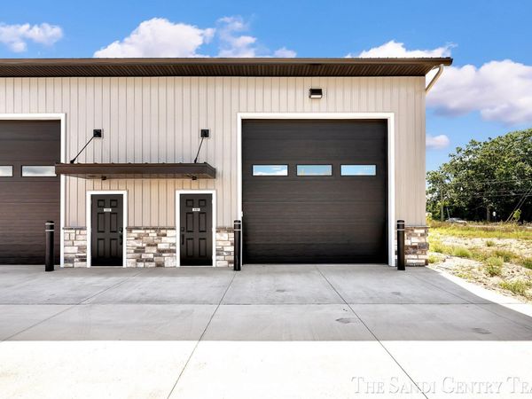 2695 Hein Road, Unit B102, Muskegon, MI 49445