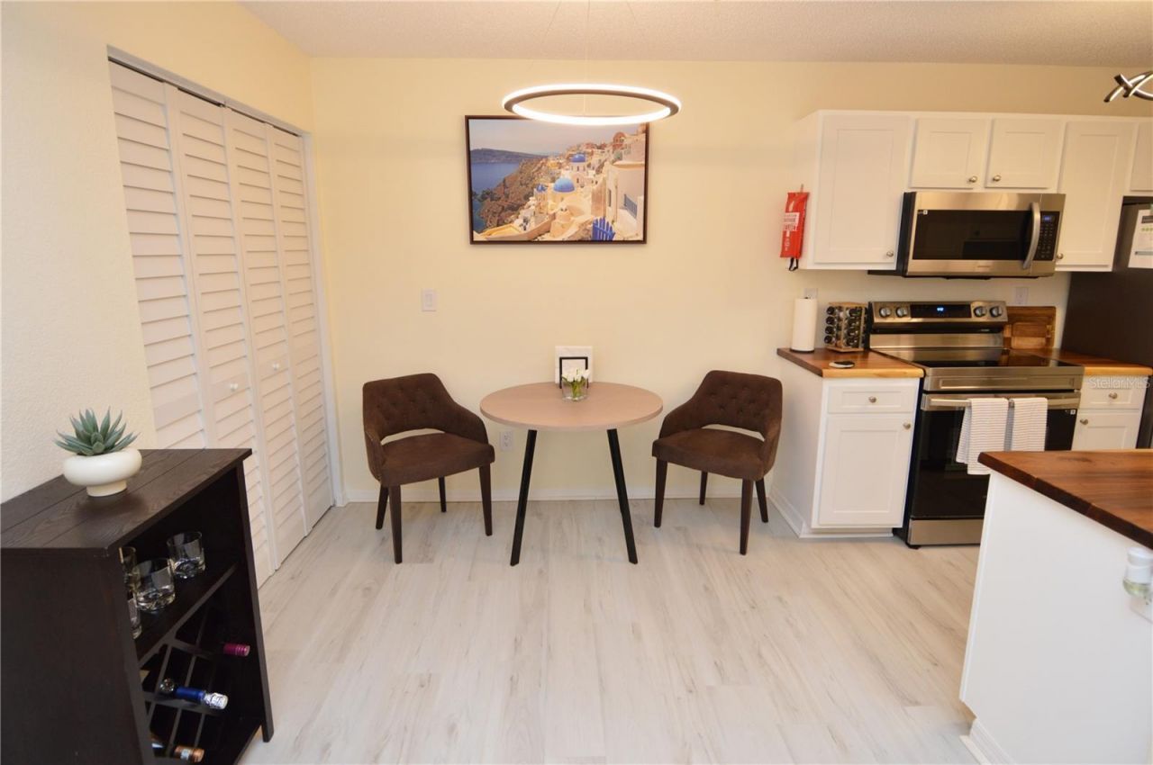 10263 Gandy Boulevard N, Unit 414, Saint Petersburg, FL 33702 Photo