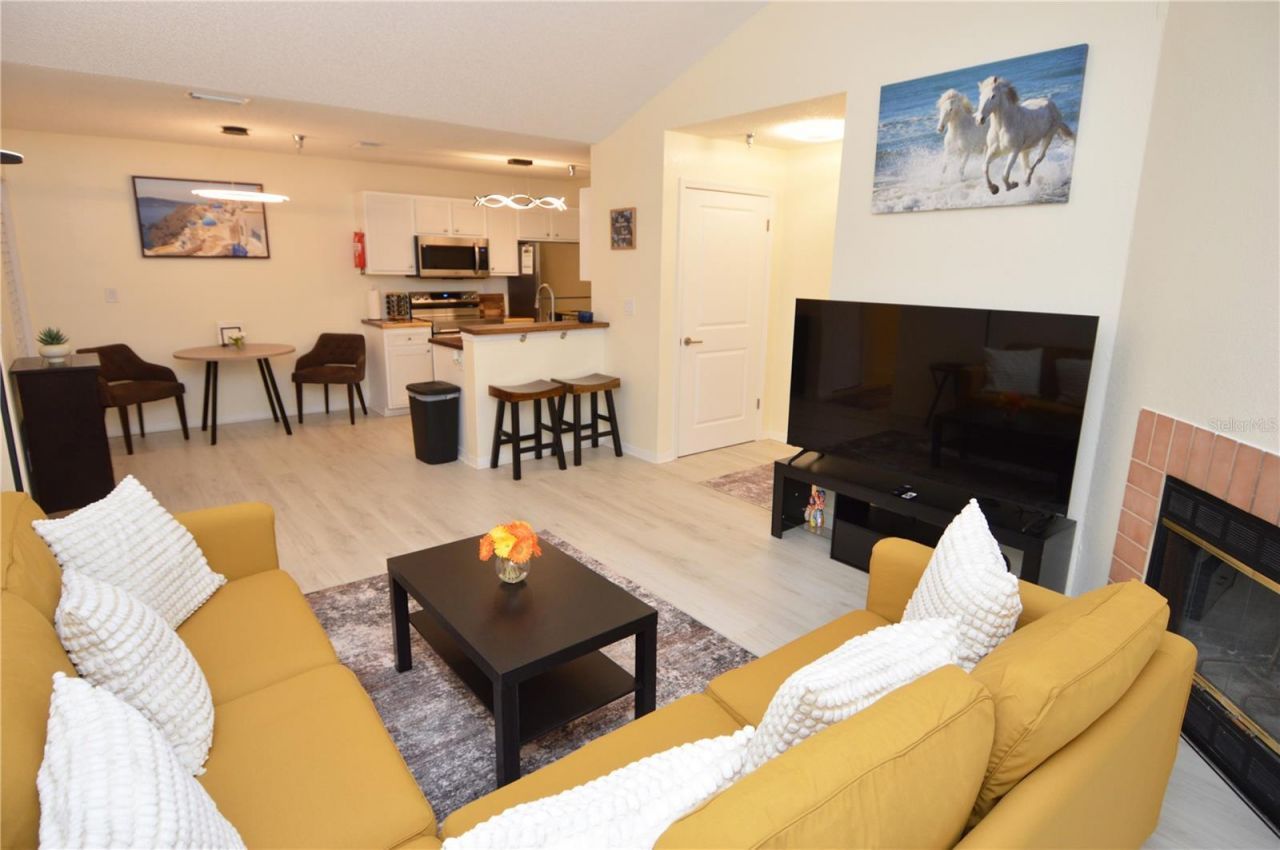 10263 Gandy Boulevard N, Unit 414, Saint Petersburg, FL 33702 Photo