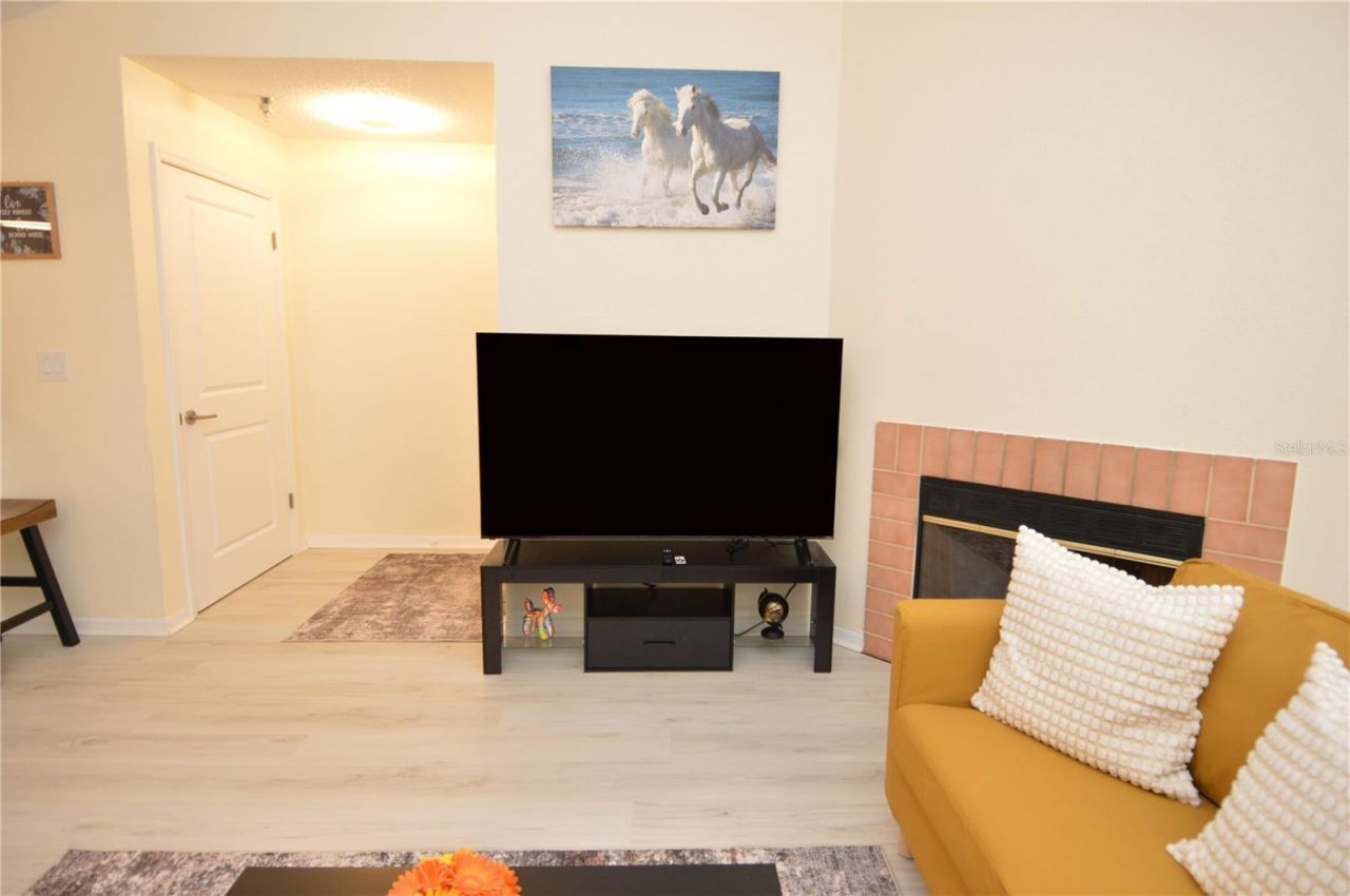 10263 Gandy Boulevard N, Unit 414, Saint Petersburg, FL 33702 Photo