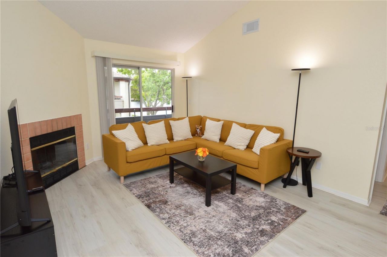 10263 Gandy Boulevard N, Unit 414, Saint Petersburg, FL 33702 Photo