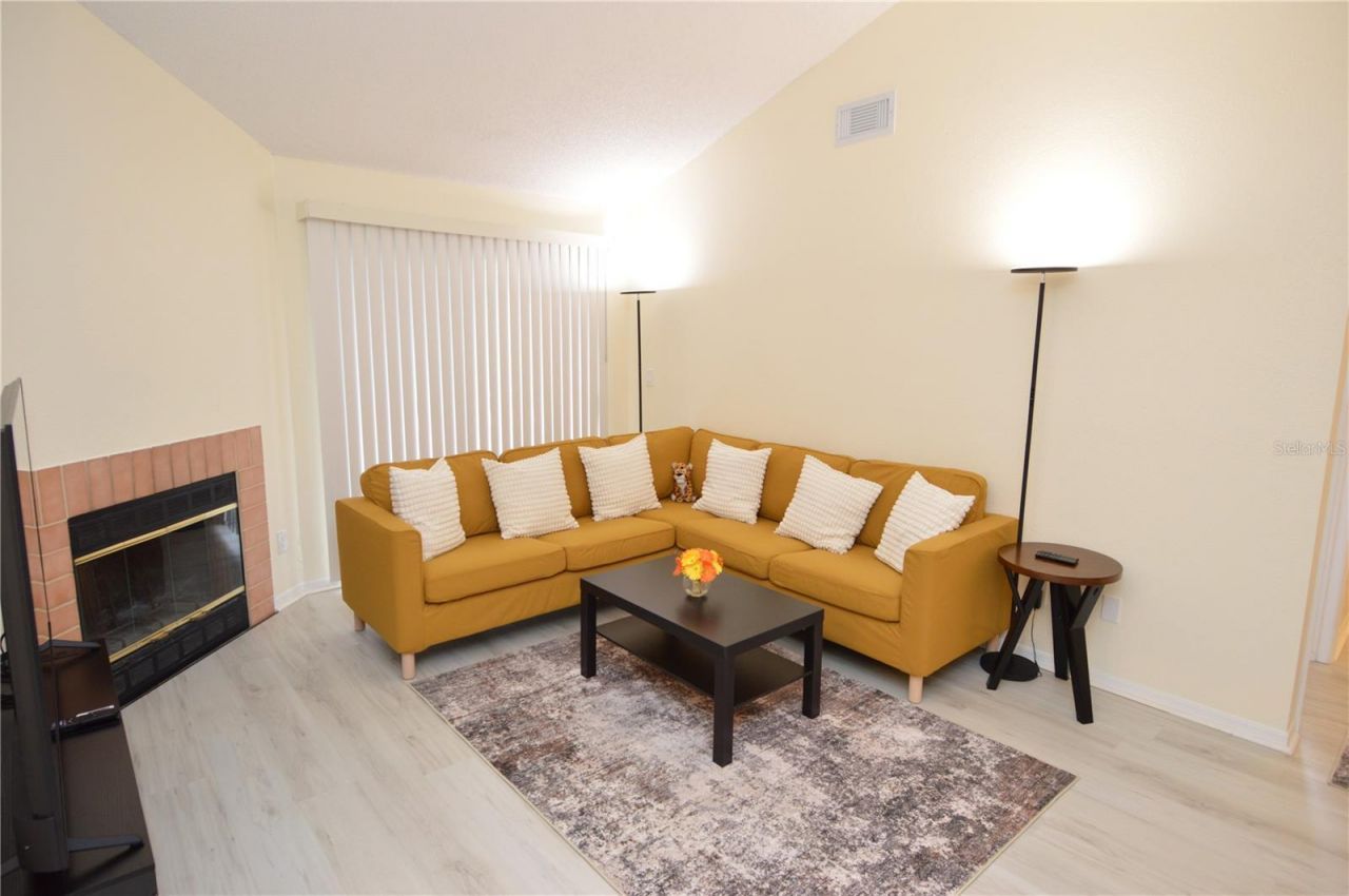 10263 Gandy Boulevard N, Unit 414, Saint Petersburg, FL 33702 Photo