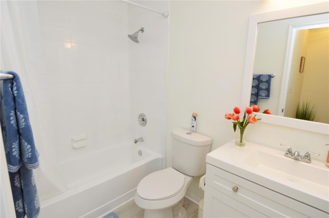 10263 Gandy Boulevard N, Unit 414, Saint Petersburg, FL 33702 Photo