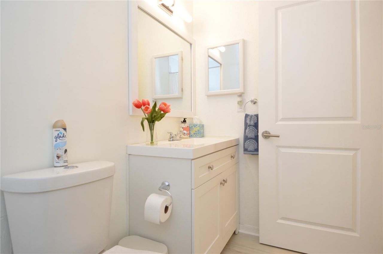 10263 Gandy Boulevard N, Unit 414, Saint Petersburg, FL 33702 Photo