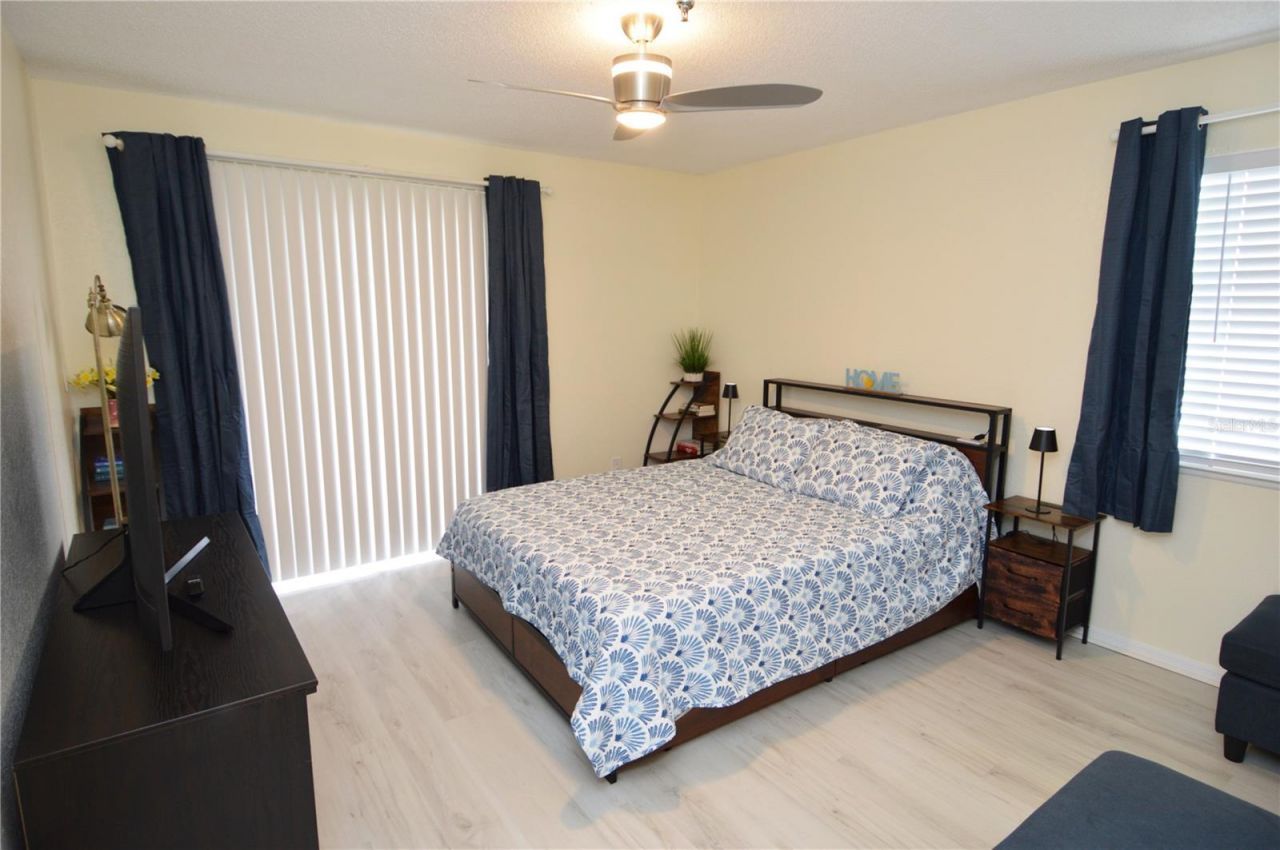 10263 Gandy Boulevard N, Unit 414, Saint Petersburg, FL 33702 Photo