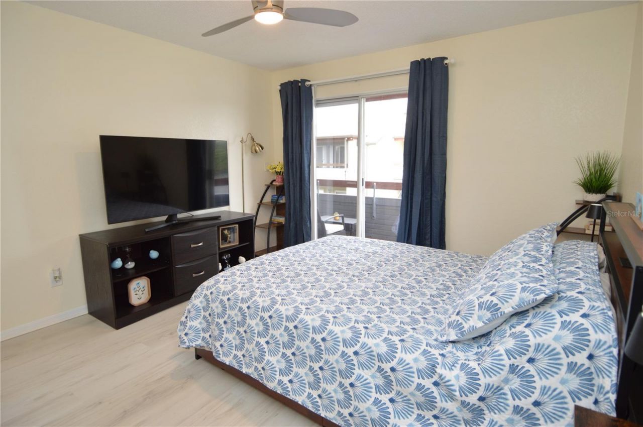 10263 Gandy Boulevard N, Unit 414, Saint Petersburg, FL 33702 Photo