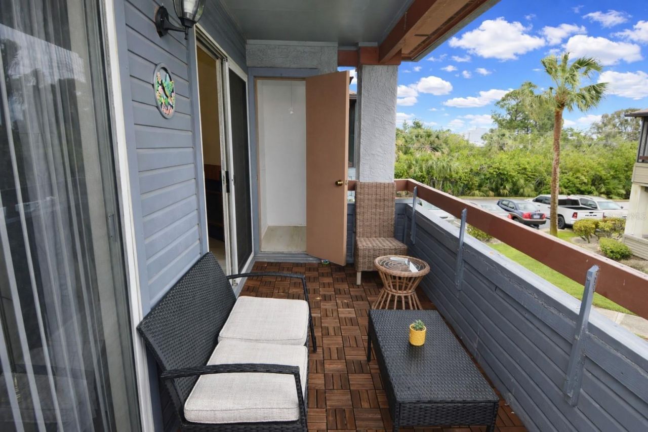 10263 Gandy Boulevard N, Unit 414, Saint Petersburg, FL 33702 Photo