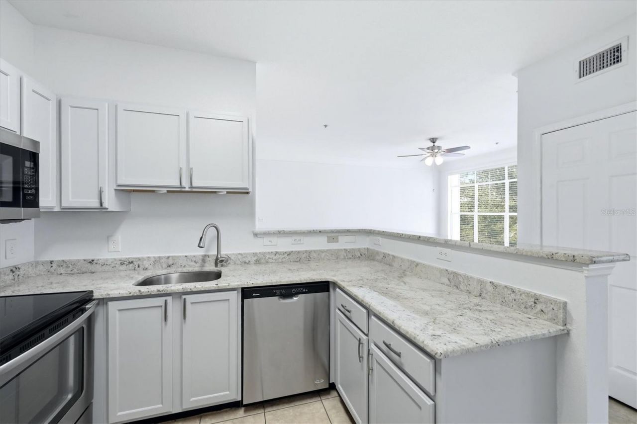 4802 51st Street W, Unit 1812, Bradenton, FL 34210 Photo