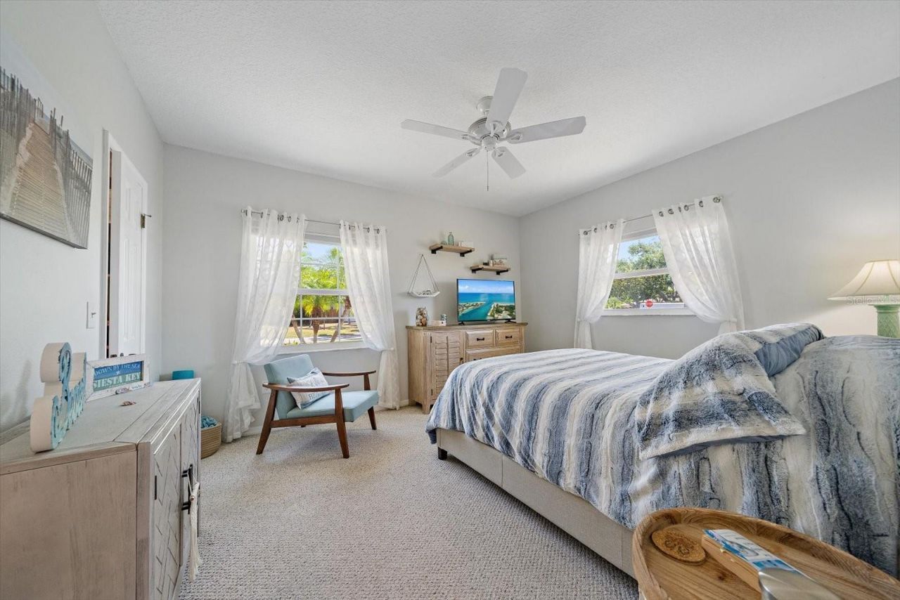 5940 Driftwood Avenue, Unit 15, Sarasota, FL 34231 Photo