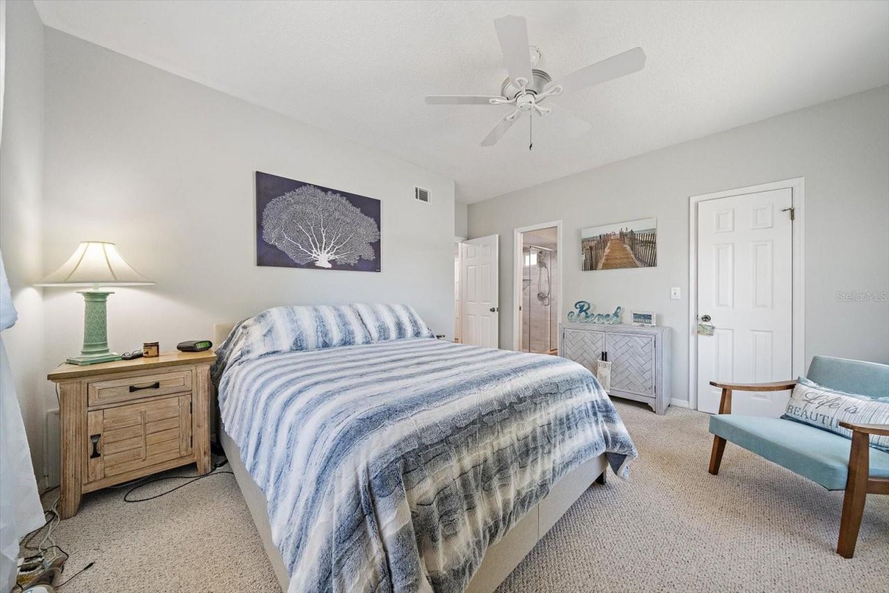 5940 Driftwood Avenue, Unit 15, Sarasota, FL 34231 Photo