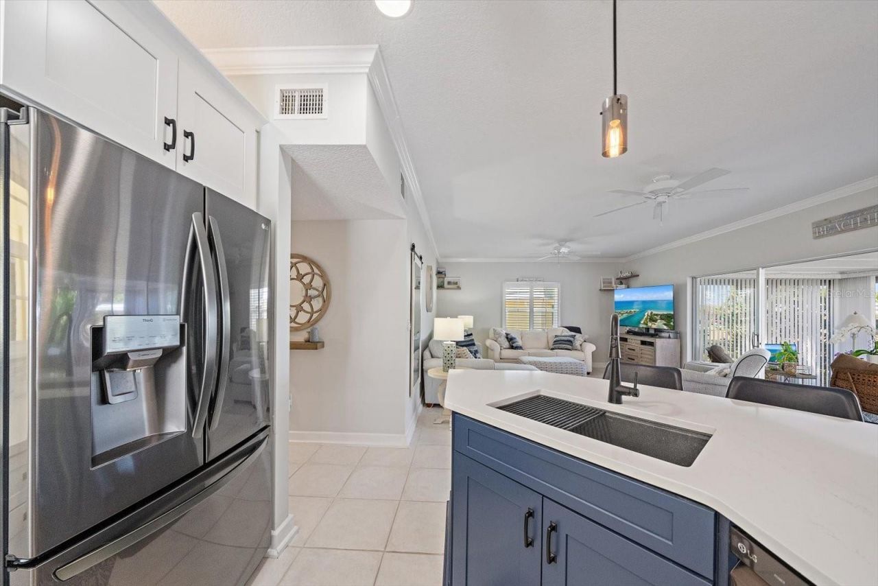 5940 Driftwood Avenue, Unit 15, Sarasota, FL 34231 Photo