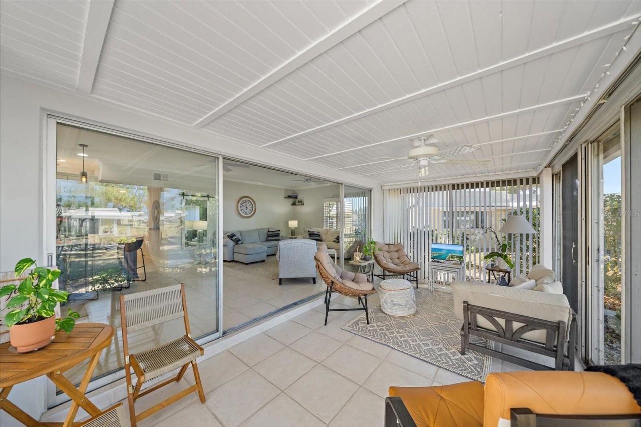 5940 Driftwood Avenue, Unit 15, Sarasota, FL 34231 Photo