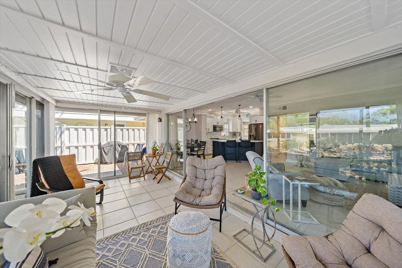5940 Driftwood Avenue, Unit 15, Sarasota, FL 34231 Photo