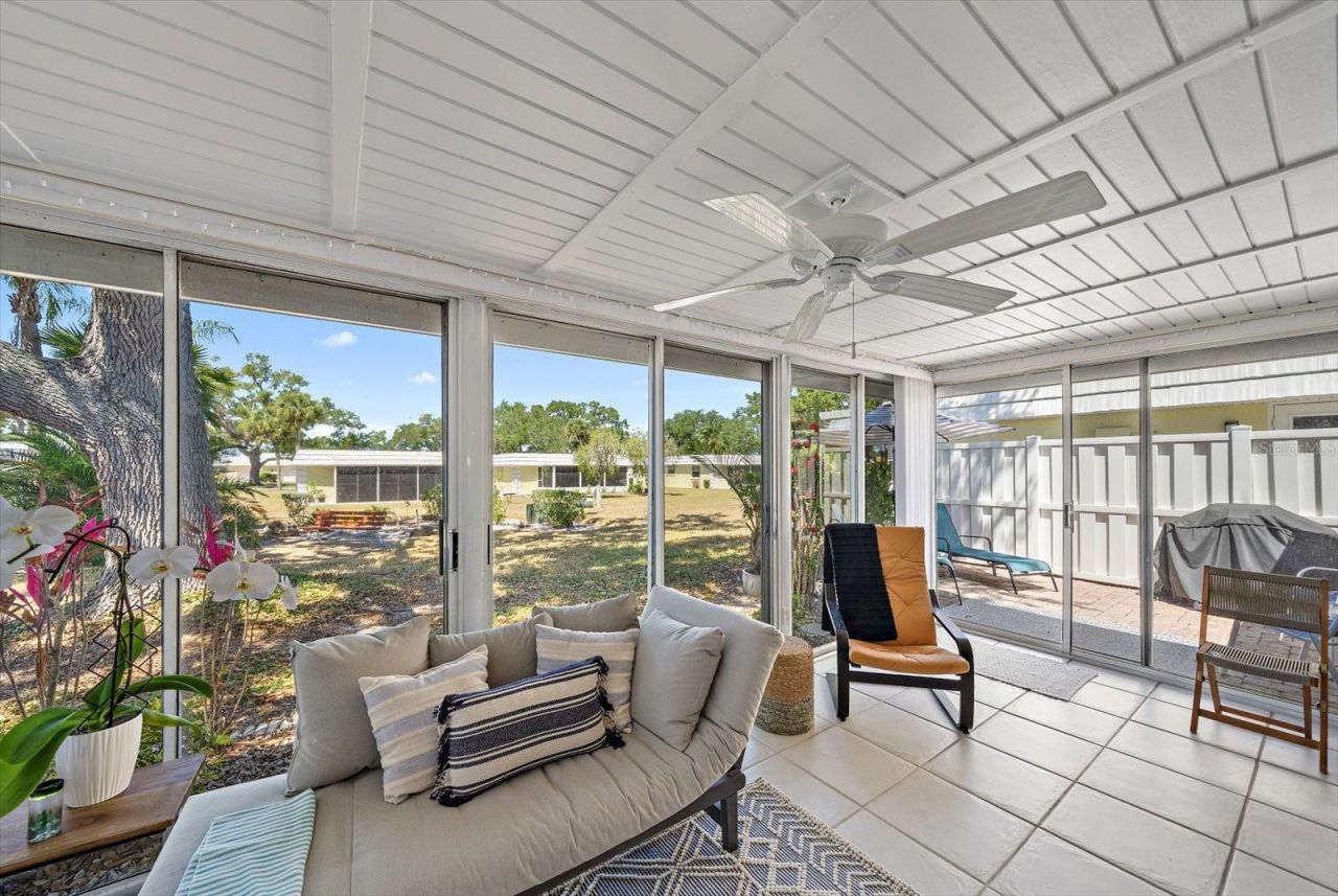5940 Driftwood Avenue, Unit 15, Sarasota, FL 34231 Photo