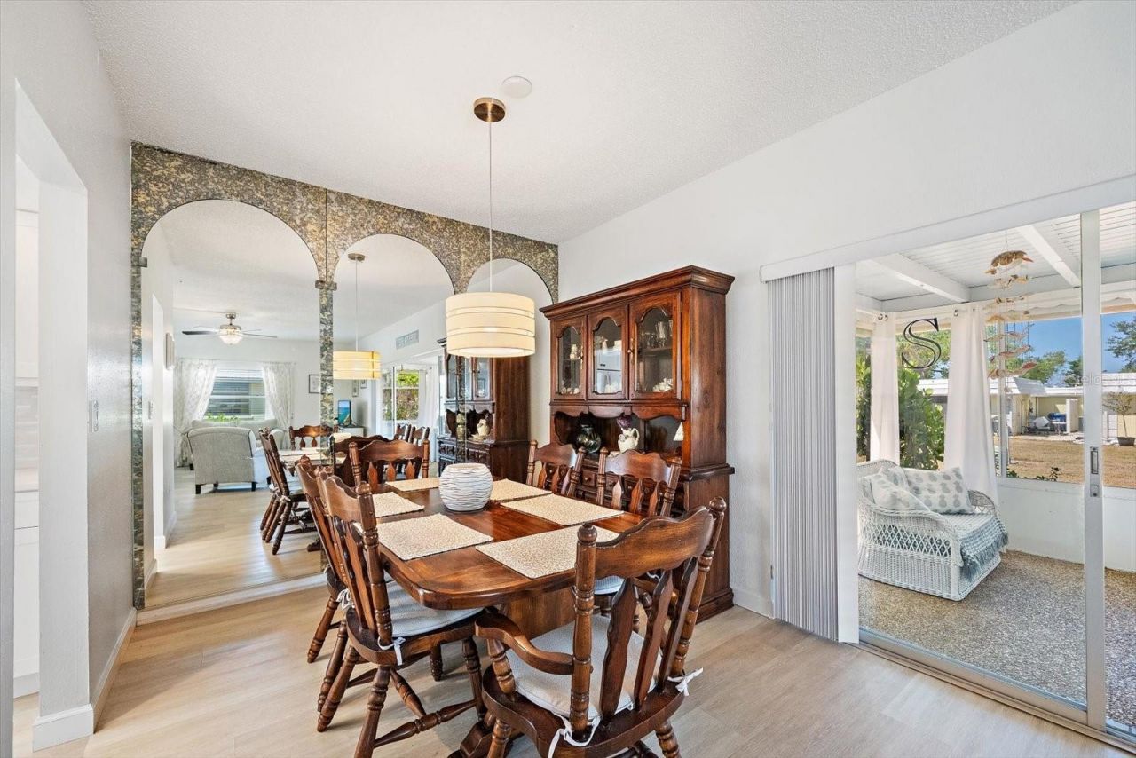5936 Driftwood Avenue, Unit 16, Sarasota, FL 34231 Photo