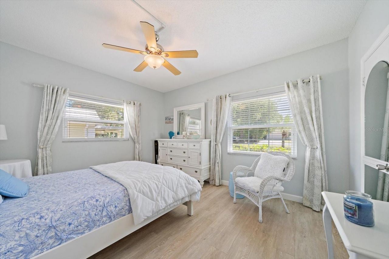 5936 Driftwood Avenue, Unit 16, Sarasota, FL 34231 Photo