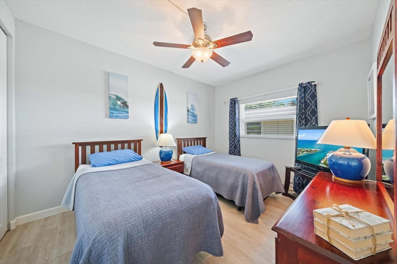 5936 Driftwood Avenue, Unit 16, Sarasota, FL 34231 Photo
