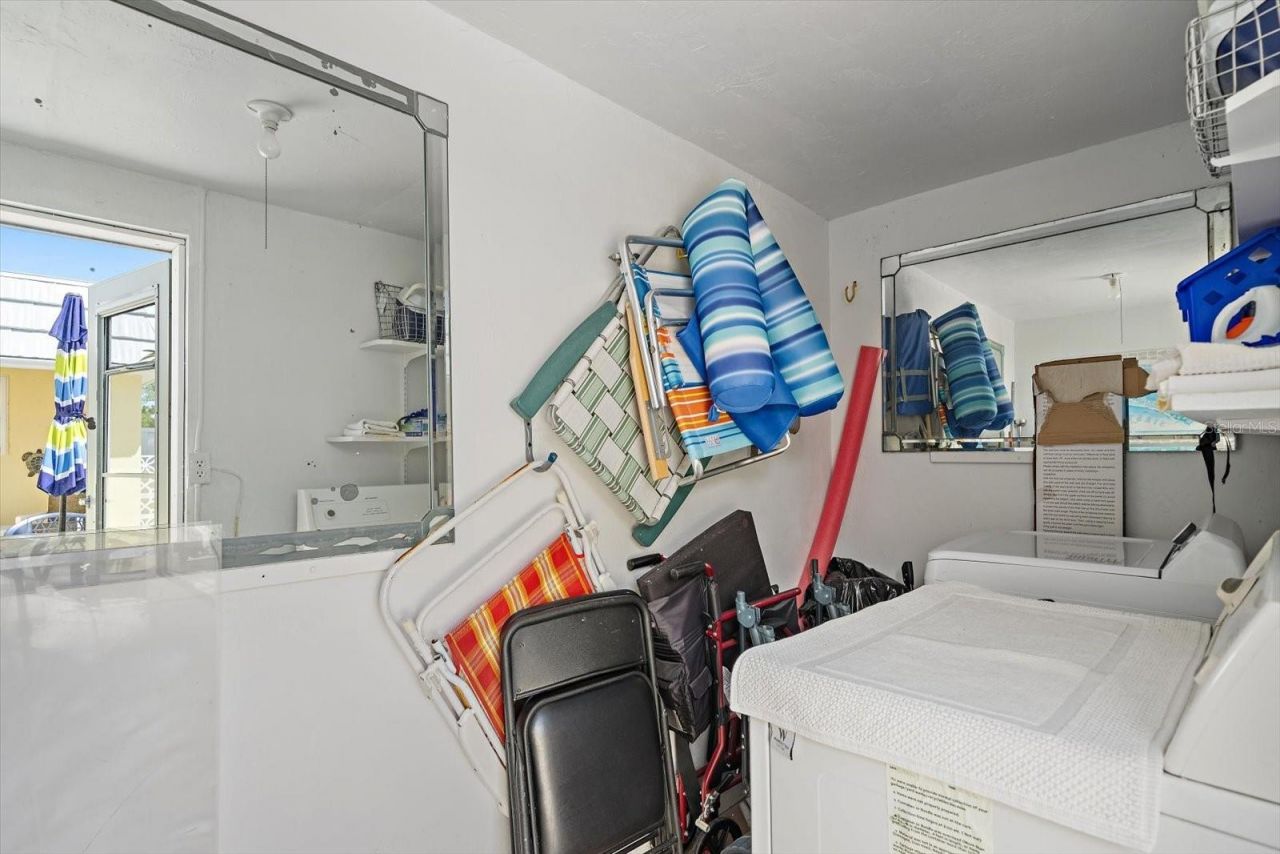 5936 Driftwood Avenue, Unit 16, Sarasota, FL 34231 Photo