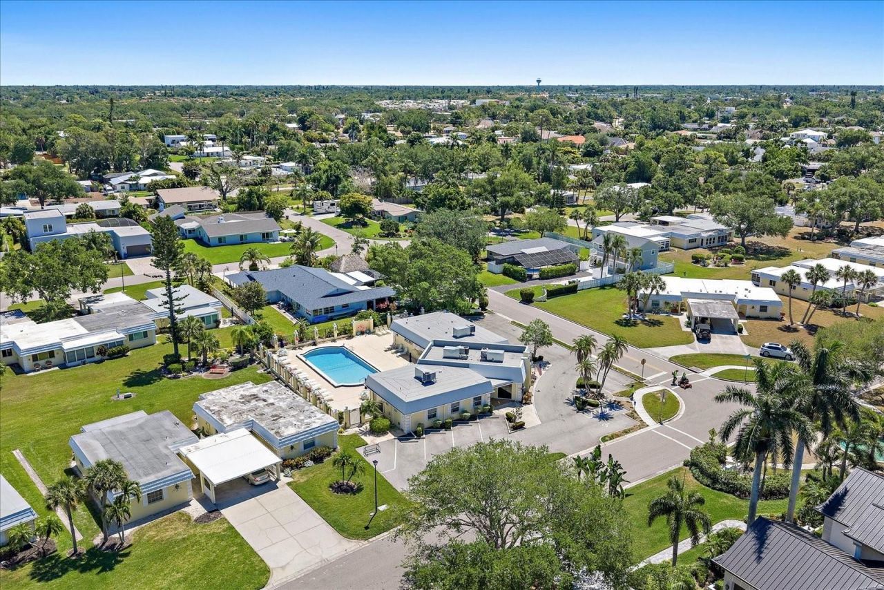 5936 Driftwood Avenue, Unit 16, Sarasota, FL 34231 Photo