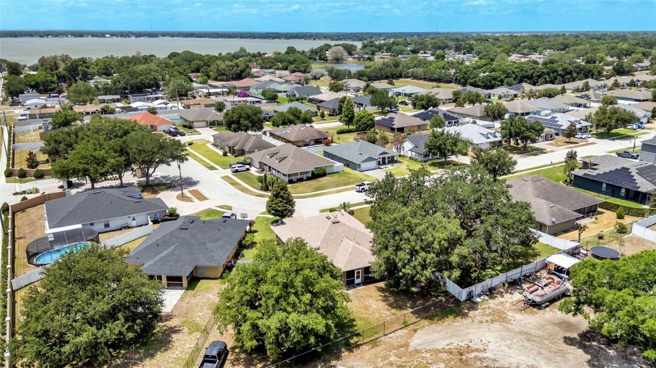 112 Bentley Oaks Boulevard, Auburndale, FL 33823 Photo