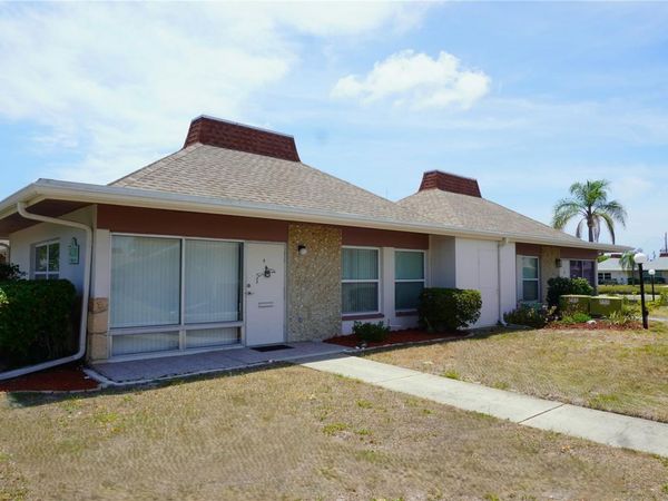 4330 TAHITIAN GARDENS CIRCLE , Unit E, HOLIDAY, FL 34691