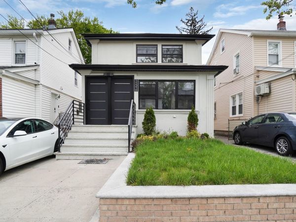 11516 199th Street , Saint Albans, NY 11412