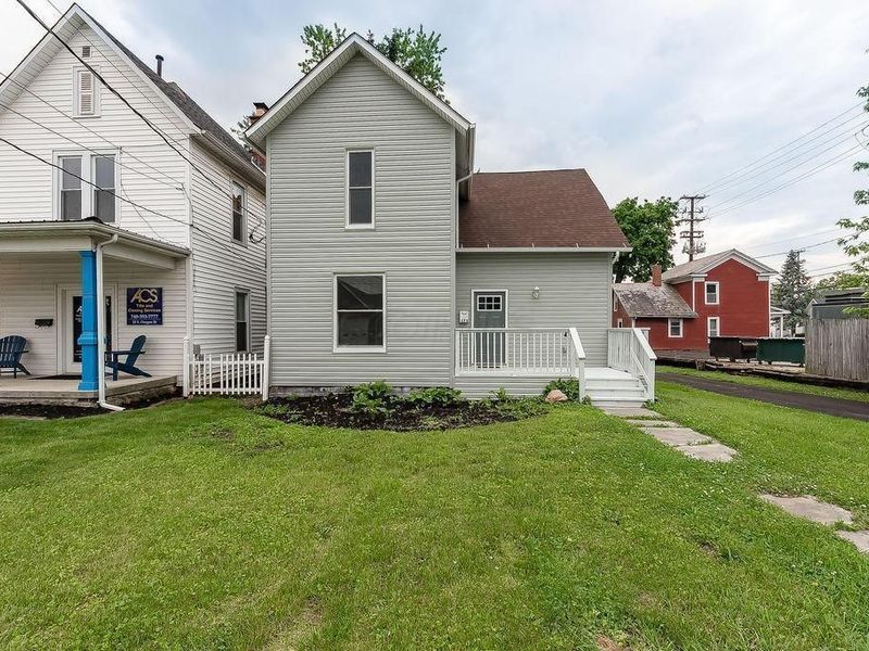17 S Oregon Street , Johnstown, OH 43031 Photo 1