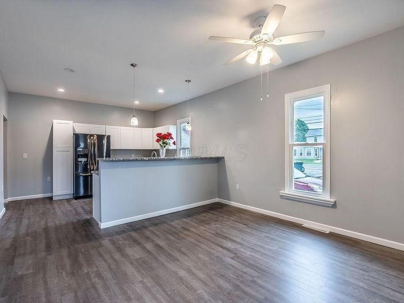 17 S Oregon Street , Johnstown, OH 43031 Photo 3