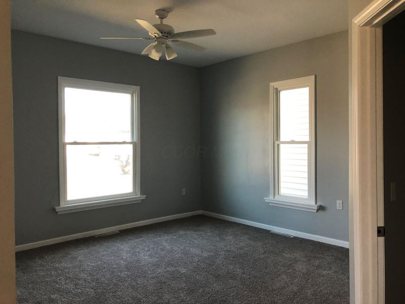 17 S Oregon Street , Johnstown, OH 43031 Photo 7