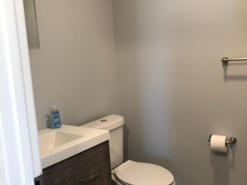 17 S Oregon Street , Johnstown, OH 43031 Photo 8