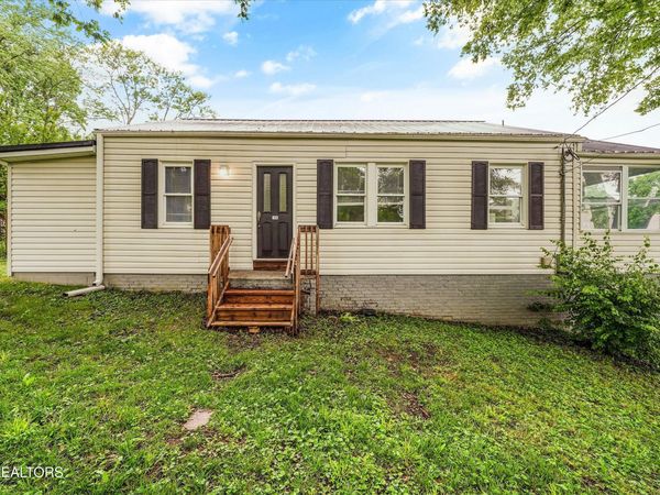 835 E Lincoln Rd, Alcoa, TN 37701