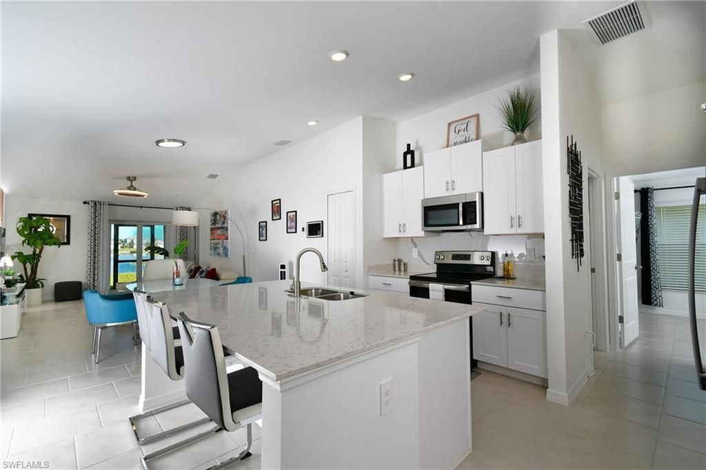 20340 Caroline Creek Pl, Lehigh Acres, FL 33974 Photo