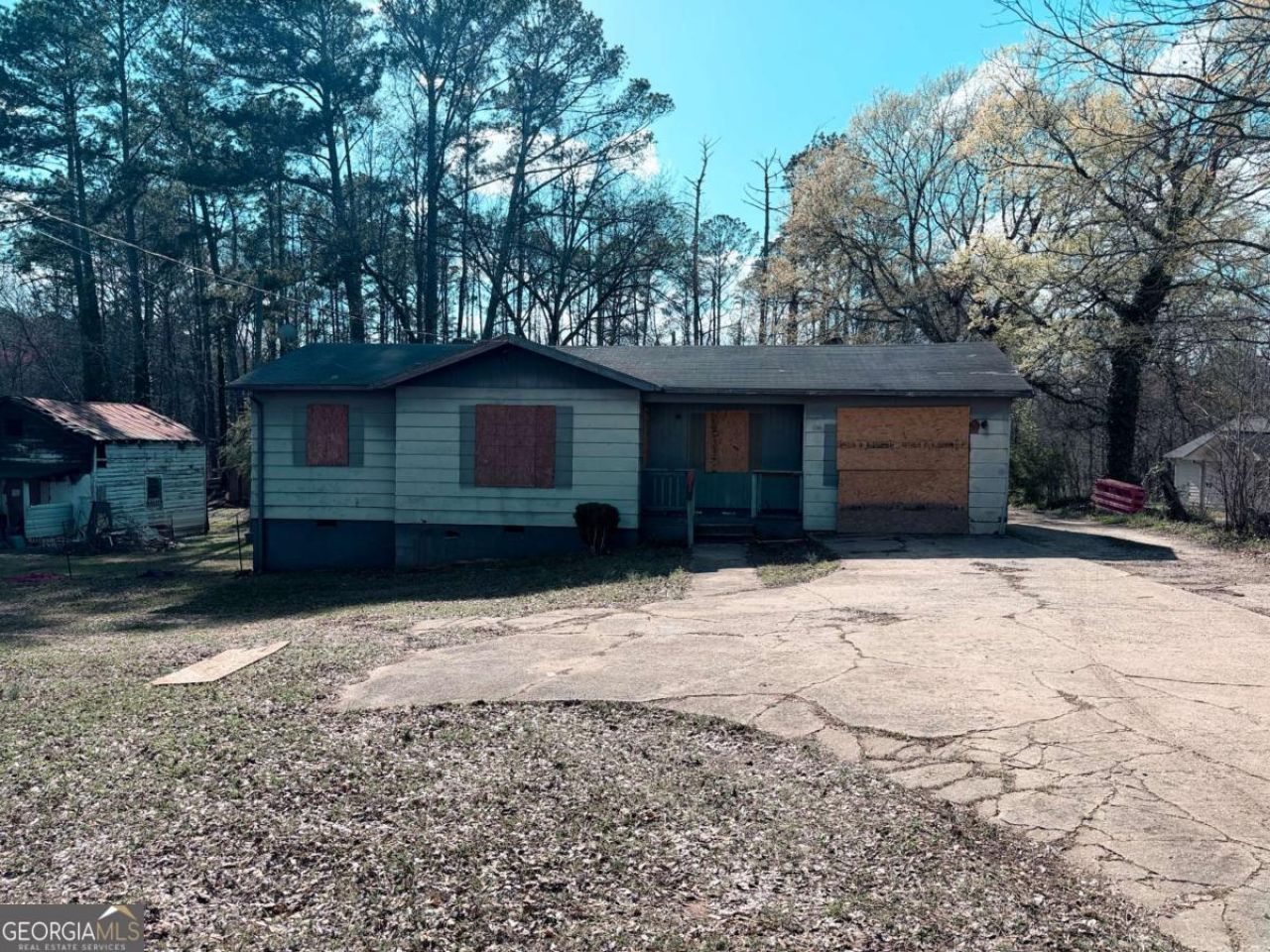 5475 Stonewall Tell Road, Atlanta, GA 30349 Main Photo