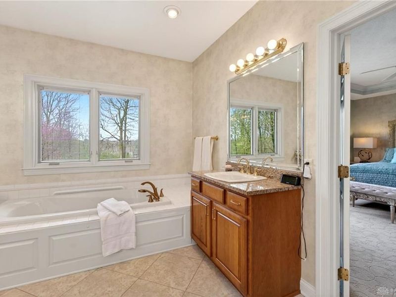1475 Country Wood Drive, Bellbrook, OH 45440 Photo 38