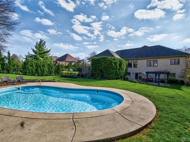 1475 Country Wood Drive, Bellbrook, OH 45440 Photo 4