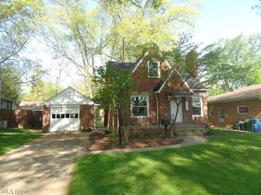 5840 Queens Highway, Parma Heights, OH 44130