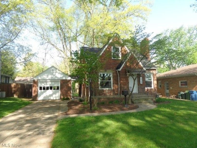 5840 Queens Highway, Parma Heights, OH 44130 Photo 1