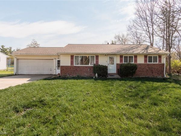 19157 Howe Road, Strongsville, OH 44136
