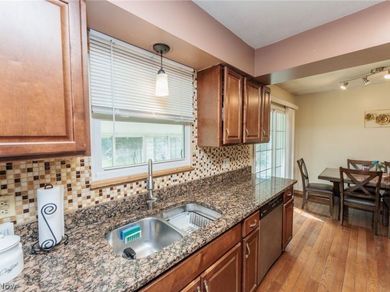 19157 Howe Road, Strongsville, OH 44136 Photo 10