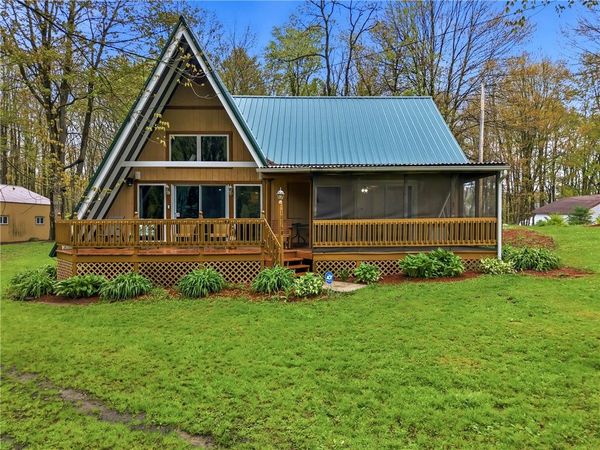 10168 Conneaut Drive, Conneaut Lake, PA 16316